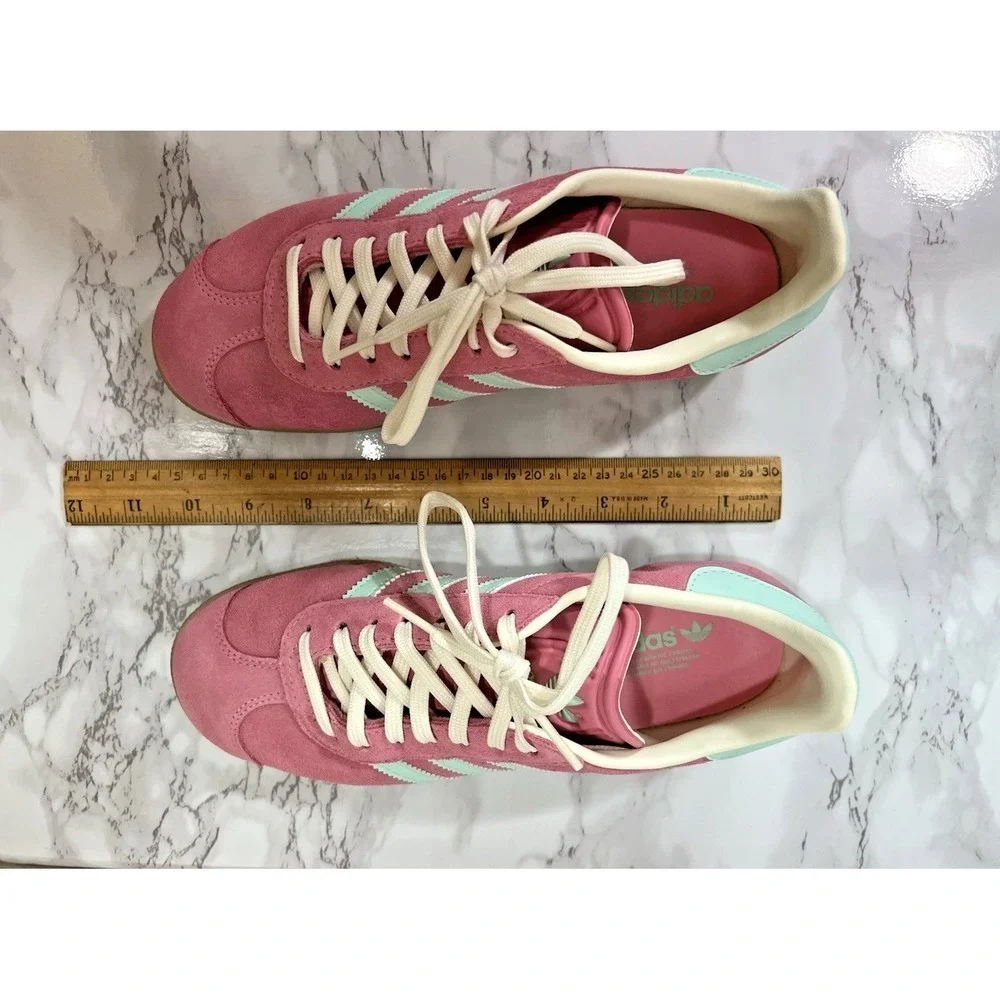 Adidas Womens Suede Gazelles Sneakers Shoes 6 Y2K Classic Streetwear Sporty Pink